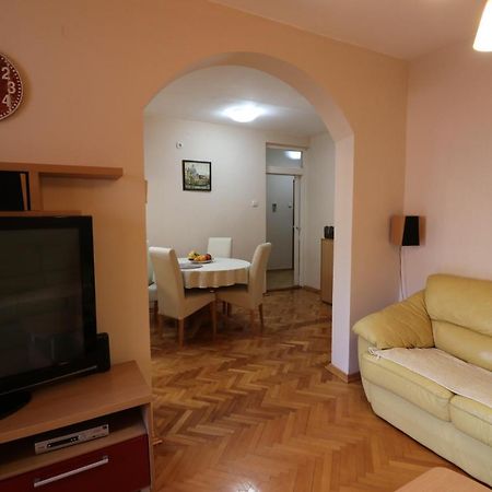 Apartment Nina Kotor Exterior photo