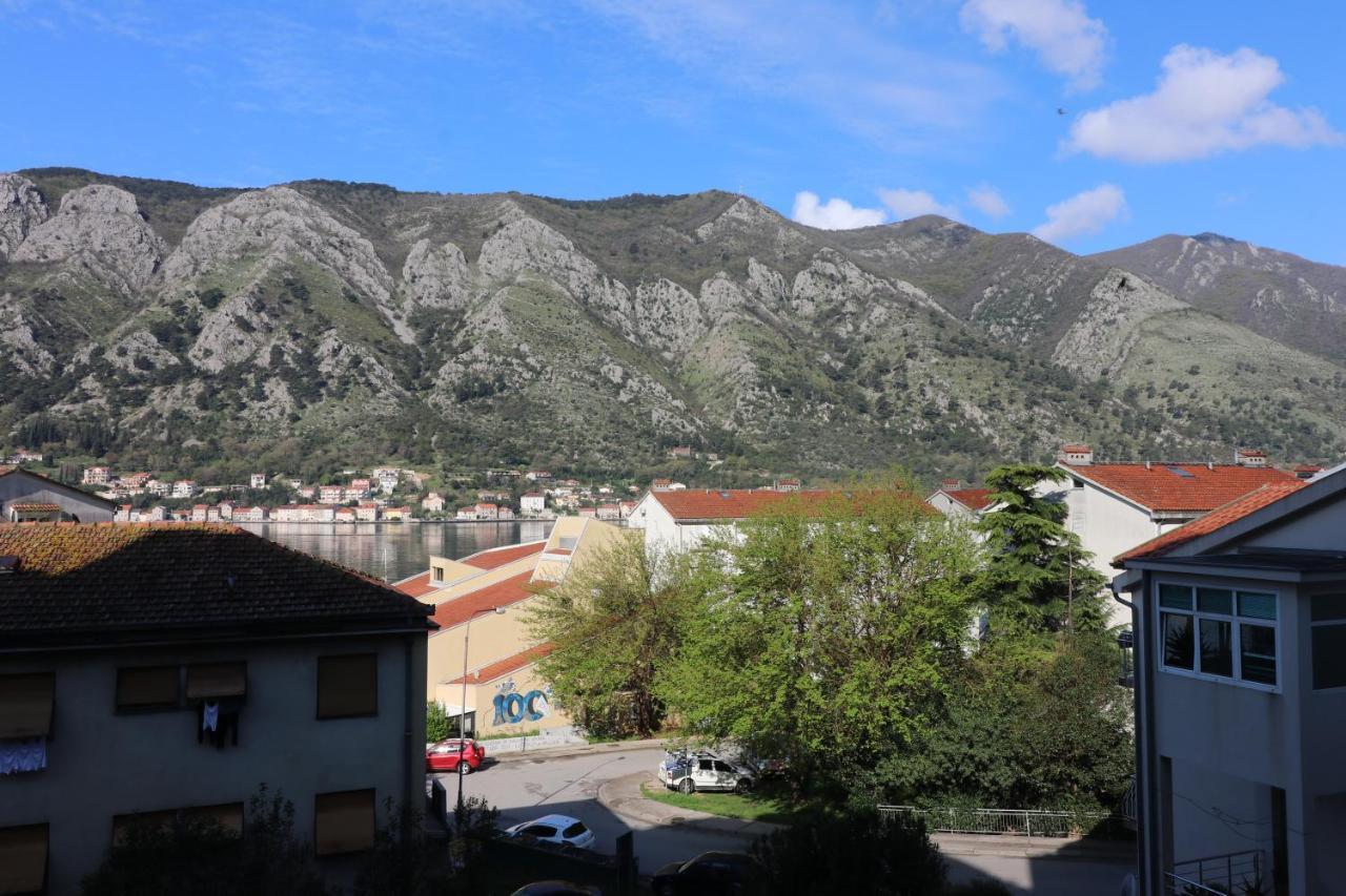 Apartment Nina Kotor Exterior photo